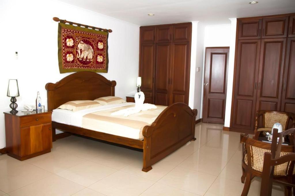 Hotel Villa Viana マラウィラ エクステリア 写真